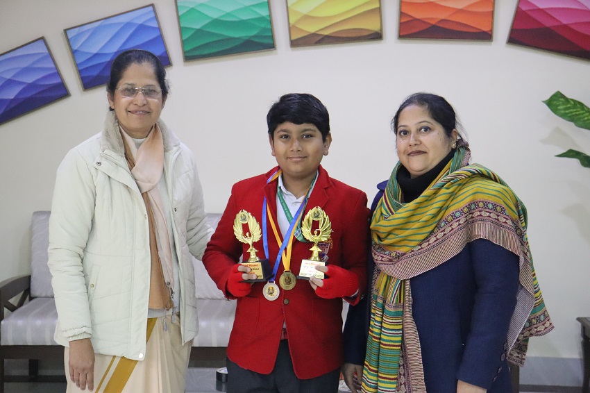 MEDALS AND TROPHIES IN SPEECH AND POEM RECITATION COMPETITION